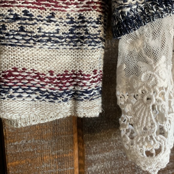 Jolt women’s sweater in blue white tan maroon lace size Large coastal boho - Picture 8 of 13